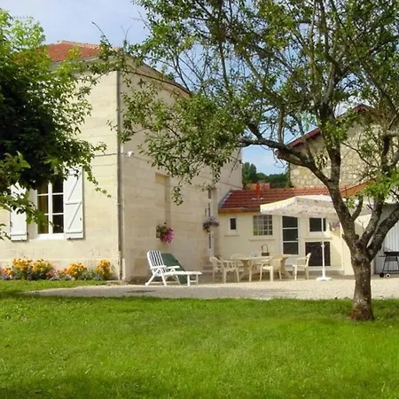 De Charme Pres Du Du Der Avec Jardin Clos, 4 Chambres, Parking Prive, Et Equipements Modernes - Fr-1-611-13