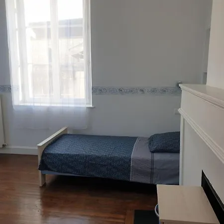 De Charme Pres Du Du Der Avec Jardin Clos, 4 Chambres, Parking Prive, Et Equipements Modernes - Fr-1-611-13 別荘 Valcourt